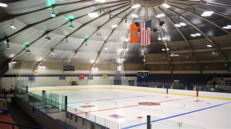 滑向更美好的未来：Cantiague Park Ice Arena 的转型之旅