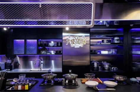 走进厨房，邂逅美食与冰爽的秘密武器——KitchenAid面板式制冰机