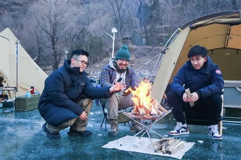 踏上冰爽之旅：為您的企業添置一台製冰機！