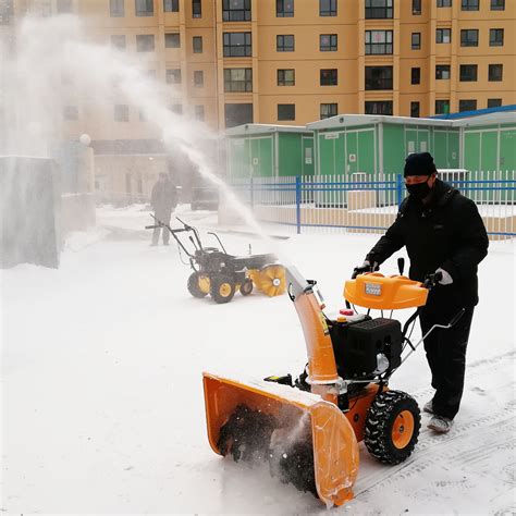 迎风踏雪，融情温情！——雪地环保除雪机，让城市更洁净