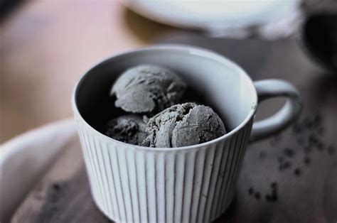 黑芝麻冰淇淋——健康美味的不二之选
