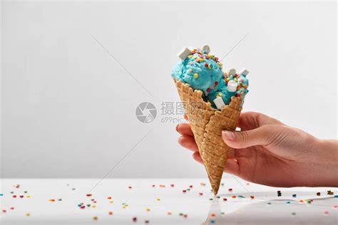  冰淇淋和棉花糖：甜蜜的激励伙伴 