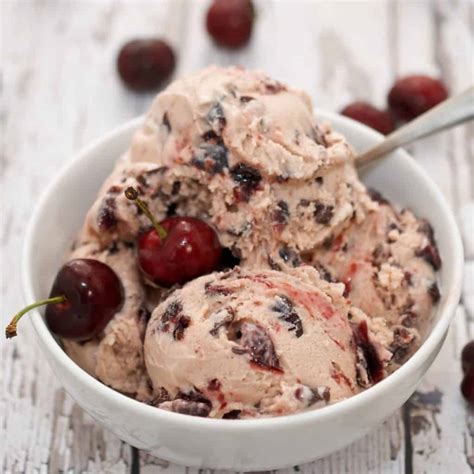  Cherry Chocolate Ice Cream: A Sweet Treat for the Soul 