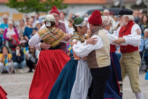  Fransk Folkdans: En Fängslande Djupavning i Traditionell Fransk Kultur 