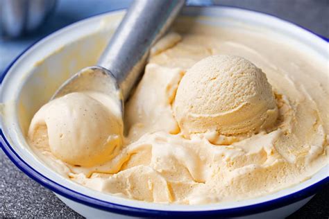  Homemade Vanilla Ice Cream with Condensed Milk: A Symphony of Sweetness and Nostalgia 