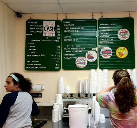  Indulge in the Sweet Symphony of Van Dykes Ice Cream: A Gastronomic Haven in Ridgewood, New Jersey 