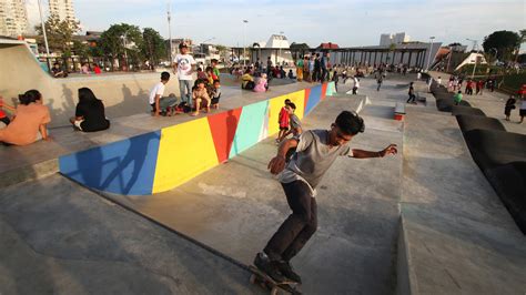  Mengenang Kota Es Skate yang Ikonik 