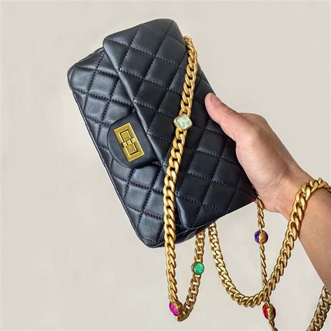  Tas Chanel Es Batu, Ikon Mode yang Menyegarkan 