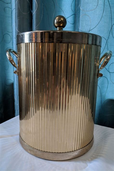  Temukan Dingin Segar nan Elegan dalam Kemewahan Ice Bucket Vintage Kraftware