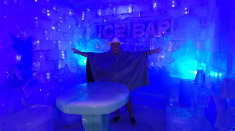  Temukan Sensasi Dingin yang Menyegarkan di Ice Bar Isla Mujeres 