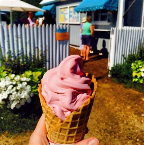  Vermont Ice Cream: A Cold, Creamy Delight from the Green Mountain State