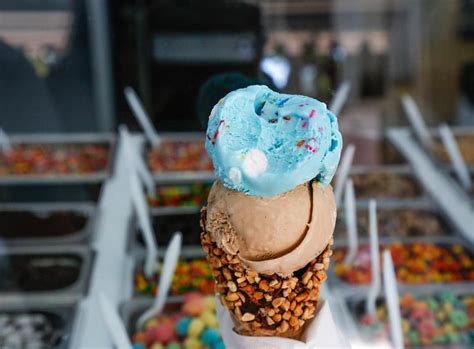  Whipn Dip Ice Cream Shop: A Sweet Destination in Your Neighborhood 