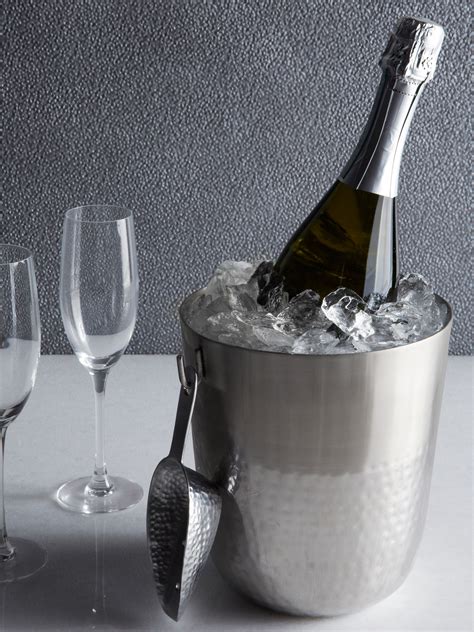  Wine Ice Buckets: The Ultimate Guide to Keeping Your Wine Chilled 