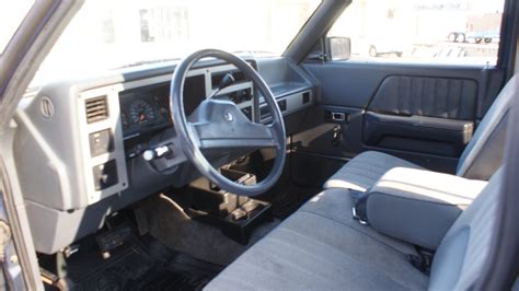 1990 Dodge Dakota Interior and Redesign