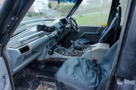 1990 Land Rover Discovery Interior and Redesign