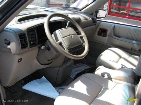 1994 Chrysler Town & Country Interior and Redesign