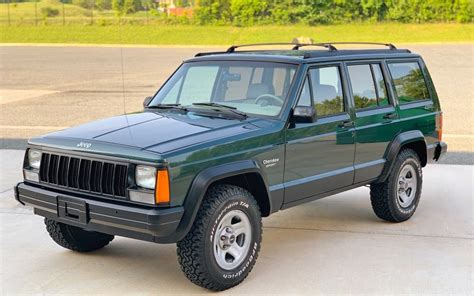 1994 Jeep Cherokee Owners Manual and Concept