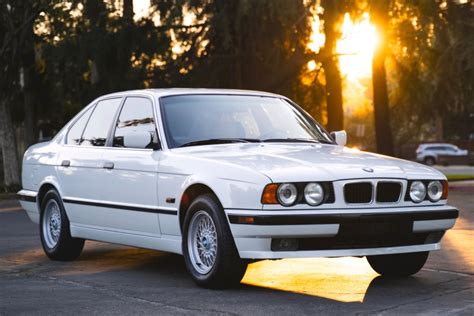 1995 BMW 525i Owners Manual and Concept