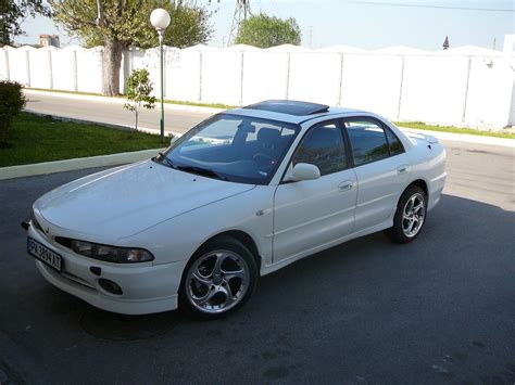 1995 Mitsubishi Galant Concept and Owners Manual