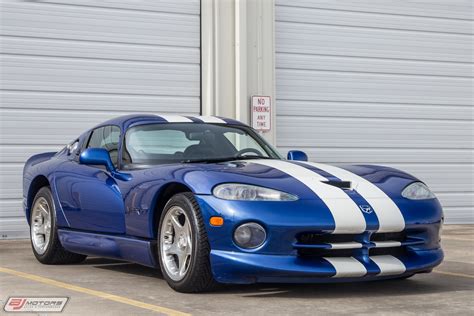 1996 Dodge Viper Owners Manual and Concept