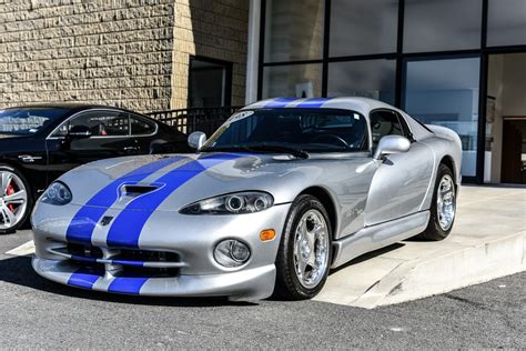 1998 Dodge Viper Owners Manual and Concept