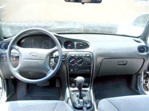 1998 Hyundai Elantra Interior and Redesign
