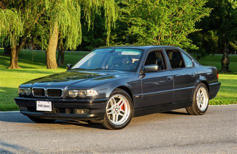 2000 BMW 740i Owners Manual and Concept
