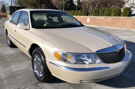 2000 Lincoln Continental Concept and Owners Manual