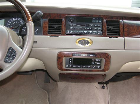 2000 Lincoln Town Car Interior and Redesign
