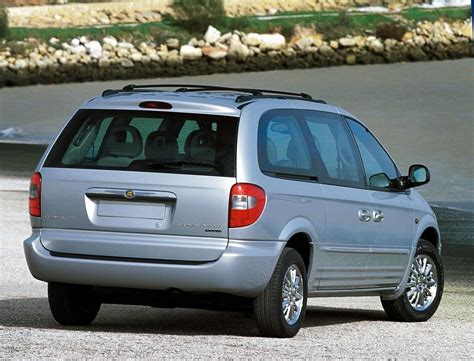 2001 Chrysler Voyager Owners Manual and Concept