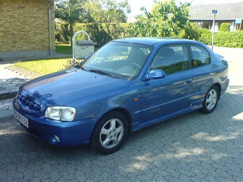 2001 Hyundai Accent Owners Manual and Concept