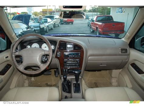 2001 Nissan Pathfinder Interior HD Wallpaper