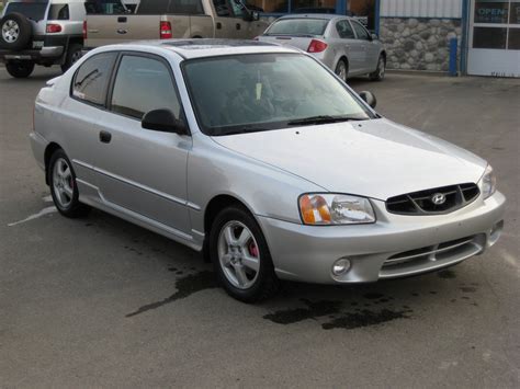 2002 Hyundai Accent Owners Manual and Concept