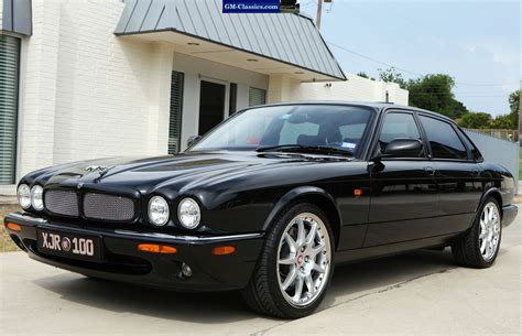 2002 Jaguar XJR Concept and Owners Manual