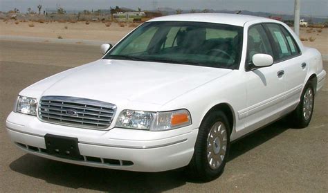 2003 Ford Crown Victoria Owners Manual and Concept