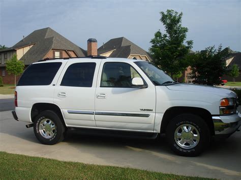 2003 GMC Yukon Concept and Owners Manual
