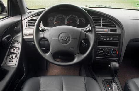 2003 Hyundai Elantra Interior and Redesign