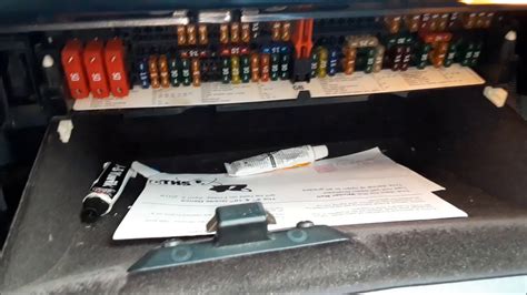 2004 bmw 325ci fuse box 