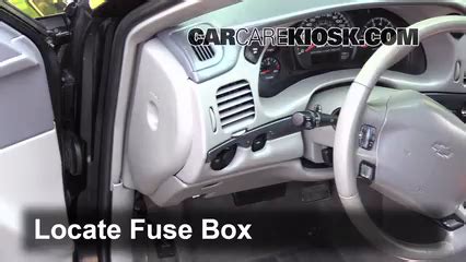 2004 chevy impala fuse box 