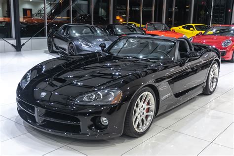 2004 Dodge Viper Owners Manual and Concept