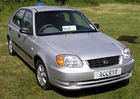 2004 Hyundai Accent Owners Manual and Concept