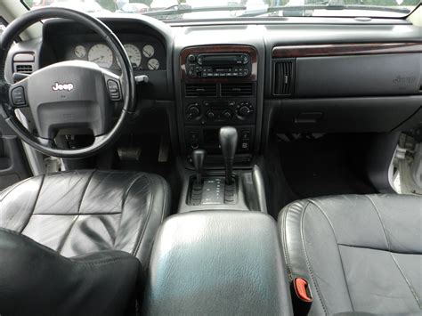 2004 Jeep Grand Cherokee Interior and Redesign