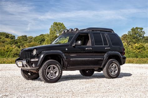 2004 Jeep Liberty Owners Manual and Concept