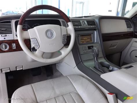 2004 Lincoln Navigator Interior and Redesign