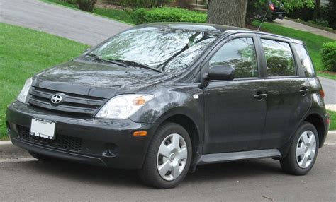 2004 Scion xA Owners Manual and Concept