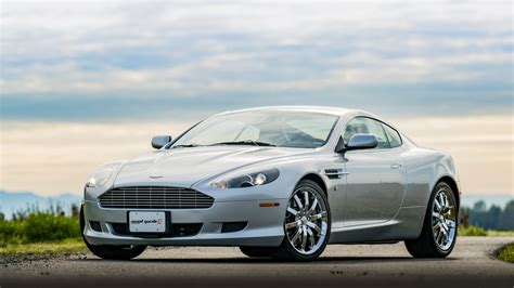 2005 Aston Martin DB9 Owners Manual