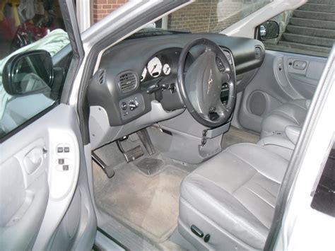 2005 Chrysler Town & Country Interior and Redesign