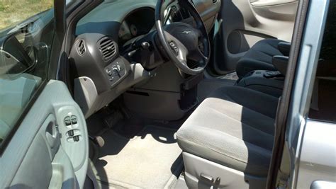 2005 Chrysler Town & Country Interior and Redesign