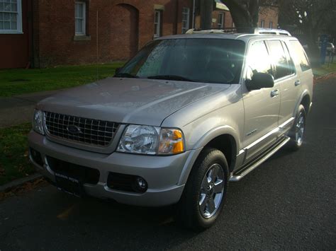 2005 Ford Explorer Owners Manual and Concept