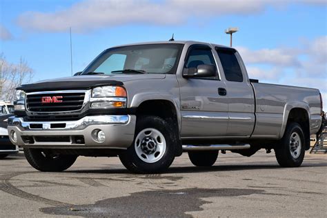 2005 GMC Sierra Concept and Owners Manual